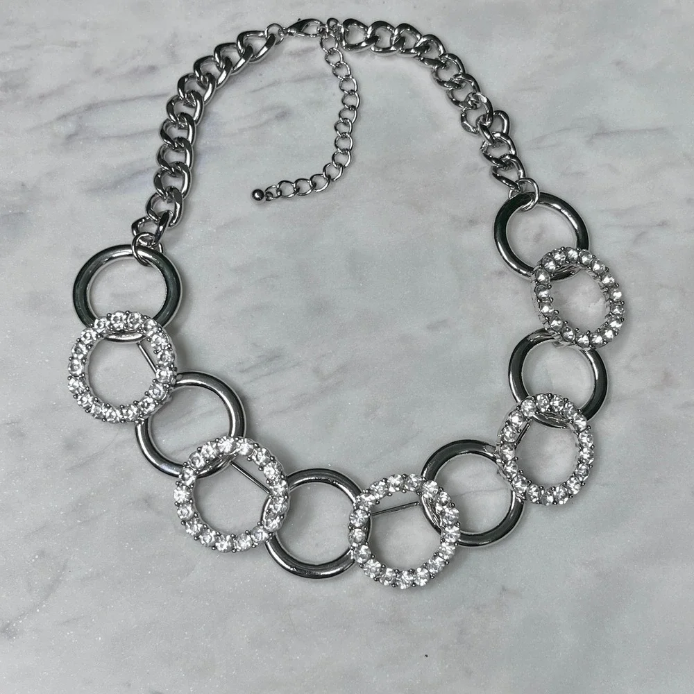 Interlocking Ring Statement Necklace‎ Silver Tone Crystal Rhinestone Collar 3979